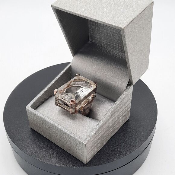 Vtg Chunky Swarovski Emerald Cut Cocktail Ring w/Silver-Toned over Copper Size 7 - Picture 2 of 12